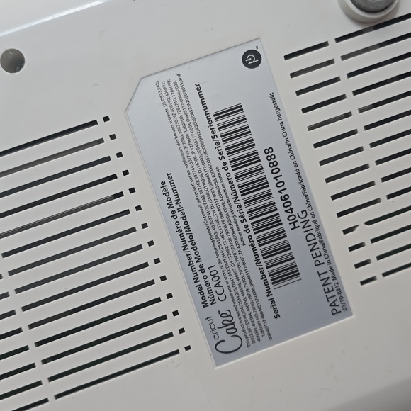 Cricut all occasions cake art cutting machine baking cooking decorating - Picture 10 of 10